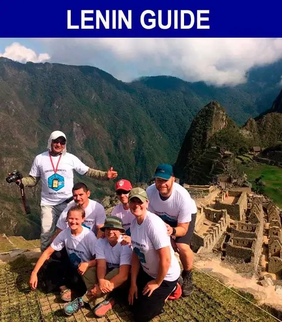 Lenin Guide Local Trekkers Peru
